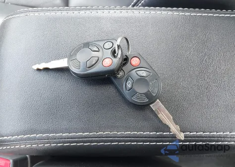 2011 Ford Fusion Hybrid z USA, uszkodzony, nr VIN 3FADP0L34BR208880